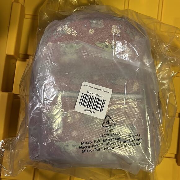 Loungefly Star Wars The Mandalorian The Child Floral Mini Backpack - Picture 5 of 11